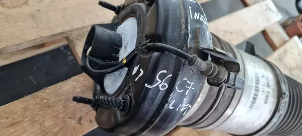 Audi A6 S6 Främre vänster stötdämpare 4G0616039AL image 9