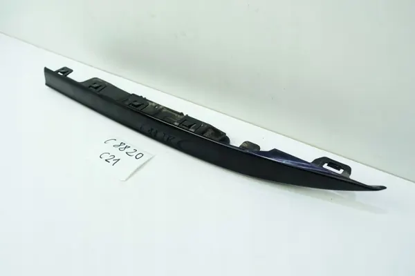 OEM 5H9854689A Linker Spoilerstrip VW Golf VIII R image 3