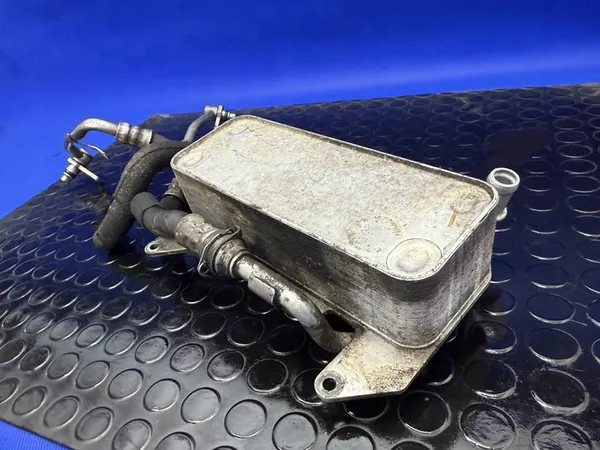 RESFRIADOR DE ÓLEO VW AUDI 4H0317021H image 3