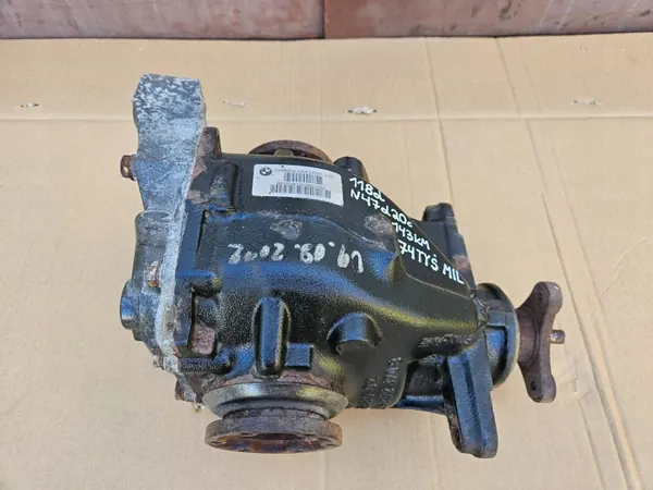 BMW 1 E82 E88 BMW 3 E90 E91 2012 7598855 2000cm3 Diesel Diff Arrière 3.07 image 2
