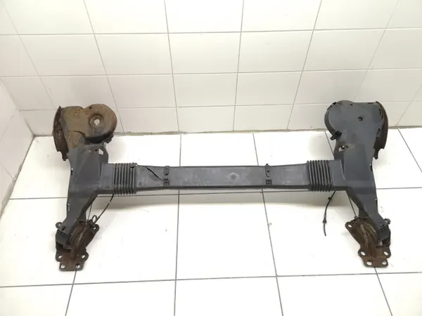 Citroen Berlingo Hinterachsträger OEM FRC27853 Gebraucht image 2