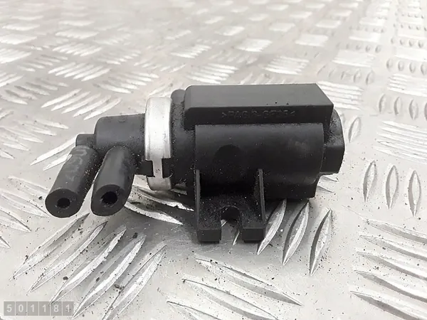 Válvula de vácuo Volvo V40 1.9 D 30618057 image 2