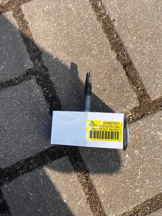 Opel Astra K AC-laajennusventtiili OEM GN807001 image 3