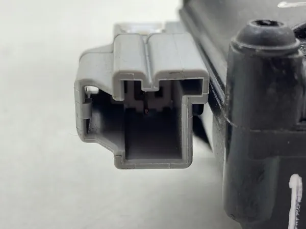 Volvo V90 Heckklappen-Schlossaktuator OEM PPLGF60 image 10