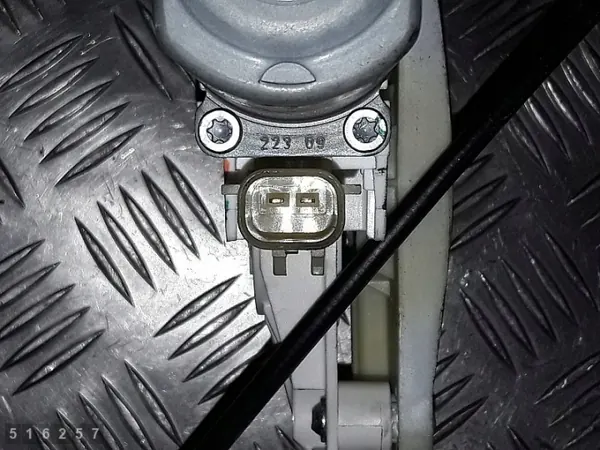 Regulador de janela Dodge OEM 0130822474 - Usado image 6