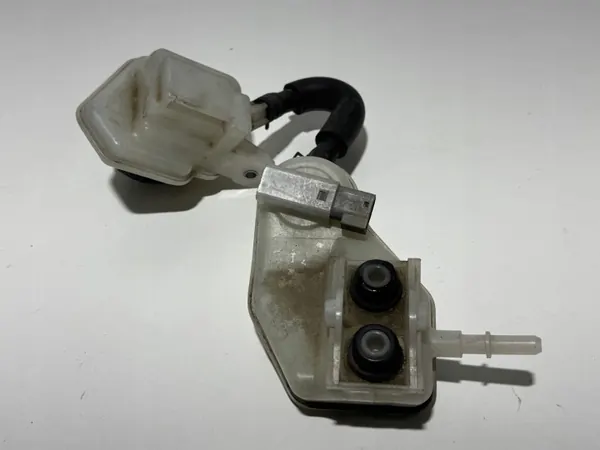 Bremsflüssigkeitsbehälter Mazda CX3 14-20 OEM image 4