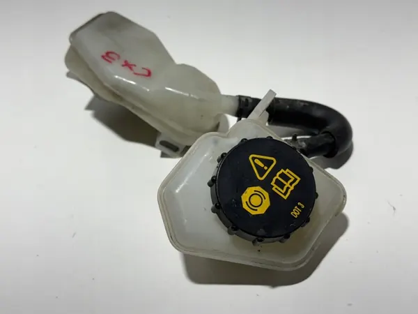 Bremsflüssigkeitsbehälter Mazda CX3 14-20 OEM image 6