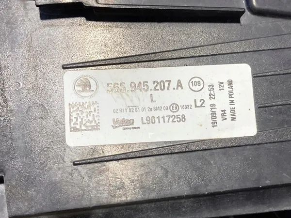 Luz Trasera Izquierda Skoda Kodiaq image 6