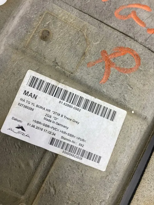 Tapete passageiro direito MAN TGM TGL Euro 6 OEM 81628600966 image 5
