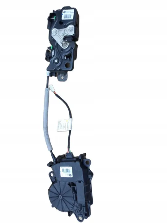 BMW X1 F48 Tavaratilan Lukkomekanismi OEM 163672 737400608 image 3