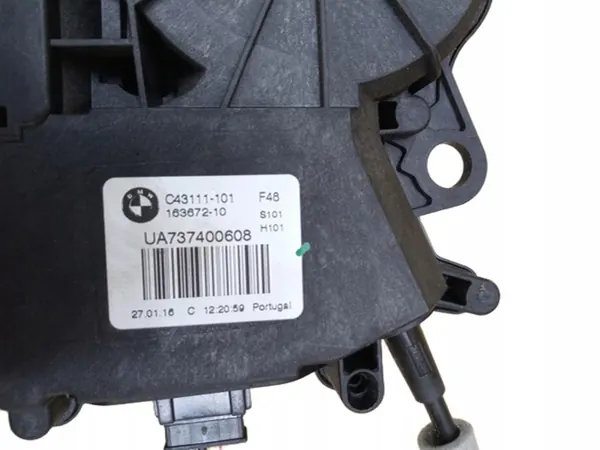 BMW X1 F48 Tavaratilan Lukkomekanismi OEM 163672 737400608 image 5