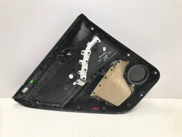 VW Tiguan III 2025 Deurbekleding OEM 571867970 KULA3D image 4