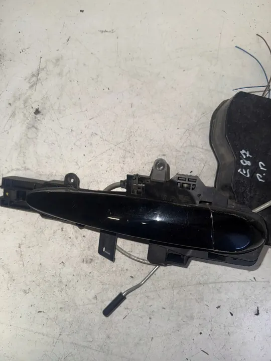 BMW 1 E87 Främre Höger Dörrlås 7167074 image 3