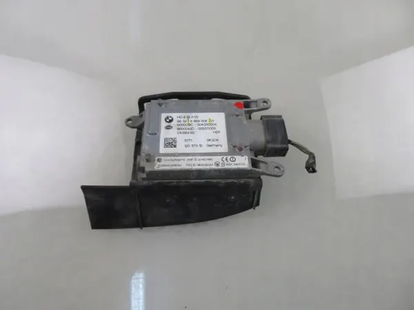 Radar Hella OEM 6869508 para BMW - Usado image 2