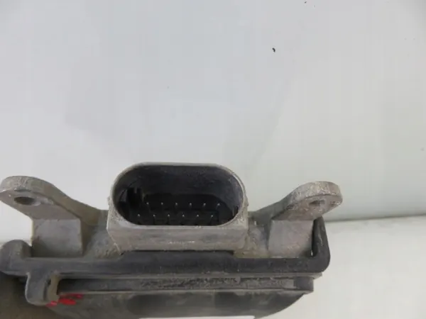 Radar Hella OEM 6869508 para BMW - Usado image 3