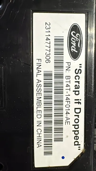 Ford BT4T-14F014-AE Card Reader Socket for Mondeo MK5 image 3
