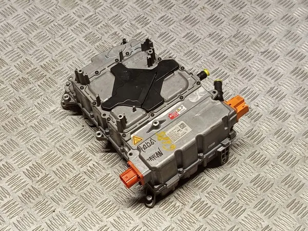 OEM 9J1959663BG Porsche Taycan Convertisseur Tension image 3