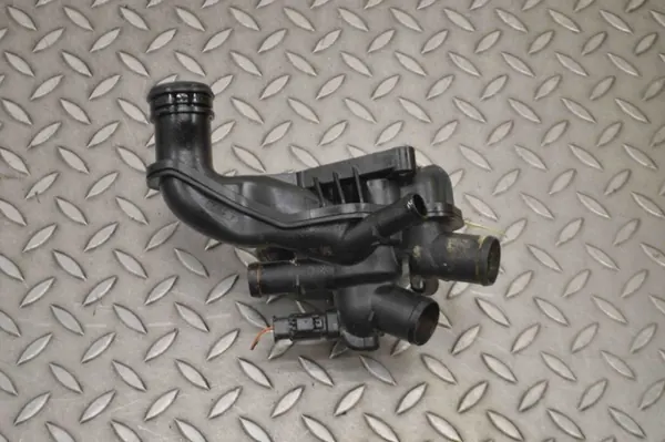 Peugeot RCZ Thermostat 1.6L 115kw OE V753452180 image 3