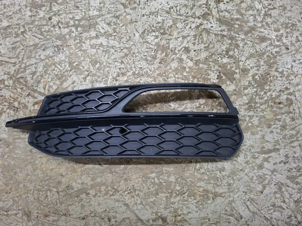 Grade Frontal Esquerda Audi A3 8V HB S-Line 2013-2016 image 2