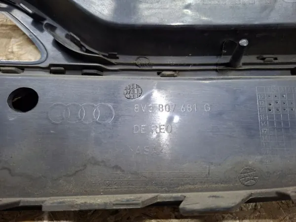 Grade Frontal Esquerda Audi A3 8V HB S-Line 2013-2016 image 6