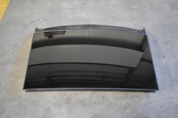 Porsche OE Panoramakatto OEM 971877056 Panameraan image 2