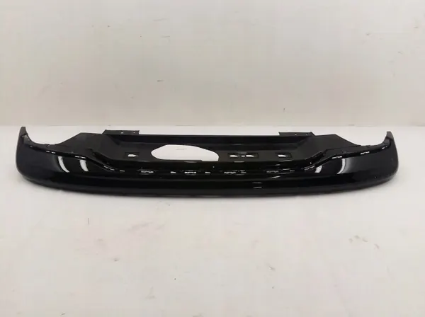Volvo V60 2022 Tira parachoques trasero OEM 32293961 image 2