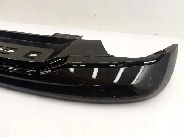 Volvo V60 2022 Tira parachoques trasero OEM 32293961 image 5
