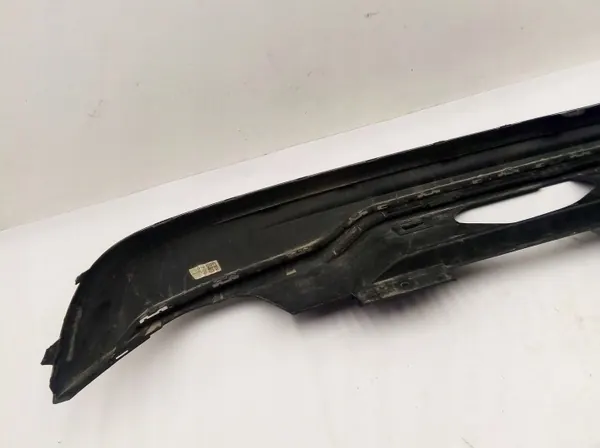 Volvo V60 2022 Tira parachoques trasero OEM 32293961 image 7
