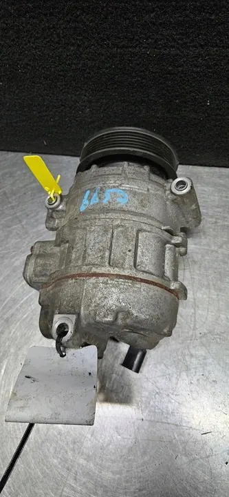 Volkswagen OE 2E0 820 803D Kompressori, Ilmastointi image 3