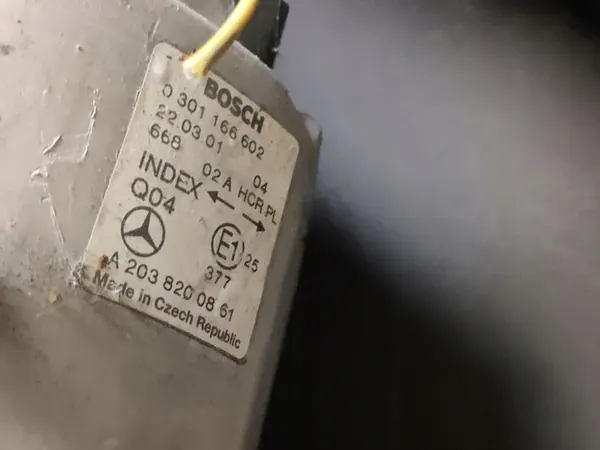 Mercedes-Benz C W203 2004 Koplamp image 5