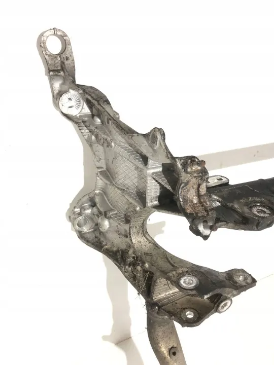 Audi A4 B8 A5 Quattro Voorste hefdrager OEM 8K0423401 image 9