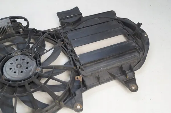 Radiatorventilator OEM 8E0121205AE voor Audi A4 B8 2.0 image 10