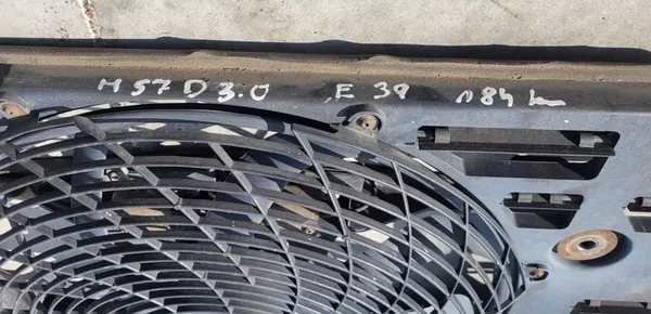 BMW E39 M57D30 3.0 D Fläkt 4PIN image 6