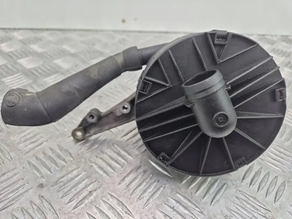 Toissijainen ilmapumppu OEM A0001405185 Mercedes W204 image 5