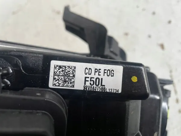 Kia Ceed III DRL LED izquierdo OEM 92201-J7500 image 3