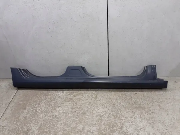 OEM 5E0 Rechte Schwellerverkleidung Skoda Octavia III image 2