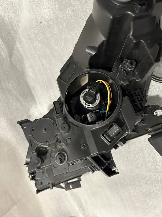 Oikea Ajovalo Opel Zafira C Halogeenilasi image 5