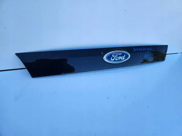 Garniture coffre arrière Ford Mondeo MK4 OEM 7S71402B34A image 3