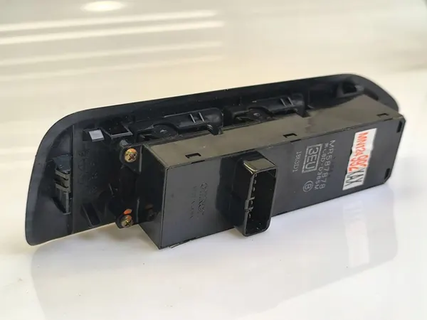 Mitsubishi Lancer 2005 Window Switches MN124992 image 3