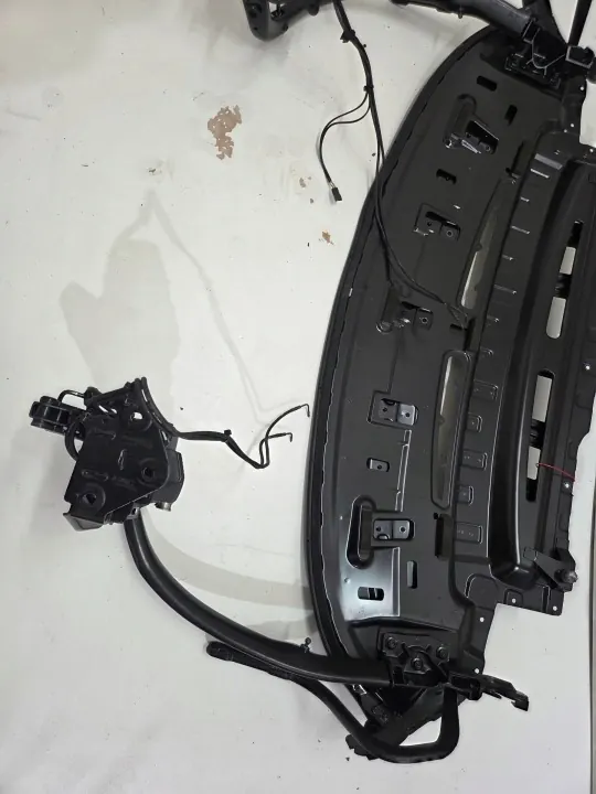 BMW E93 katon kansi OEM 7234703 - Musta Safiiri image 7