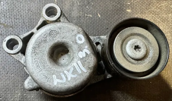 Tensor de correa OEM 30222010F para Jeep Grand Cherokee WK2 image 2