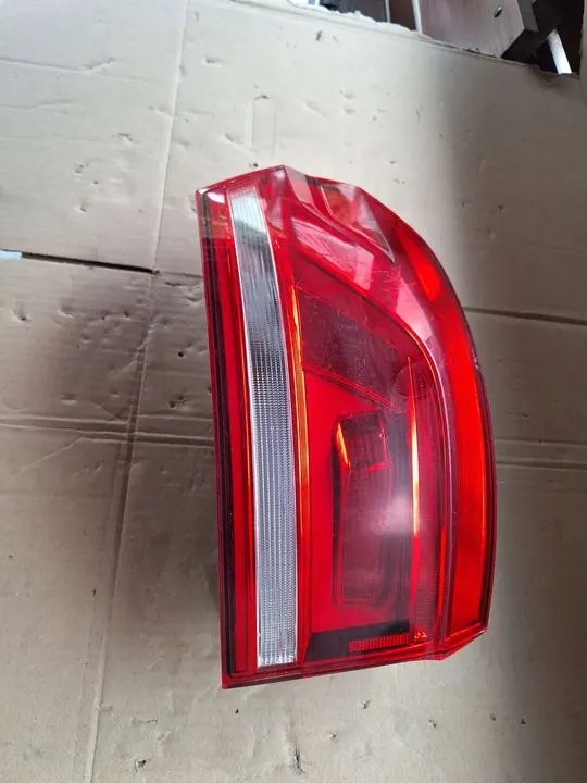 Luz Trasera Izquierda VW Touran 5TA image 5