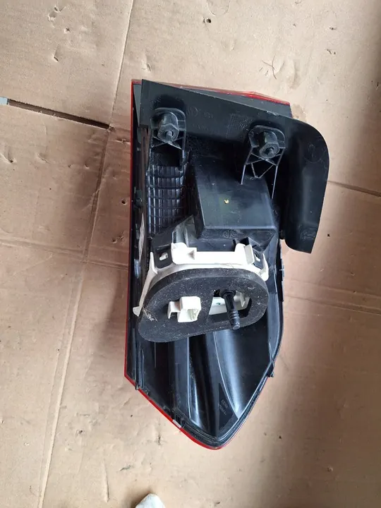 Luz Trasera Izquierda VW Touran 5TA image 6