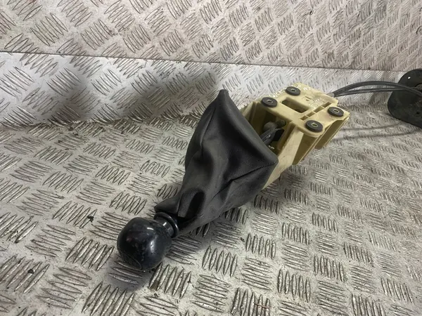 Fiat Vaihdevivun + Liitäntä image 2