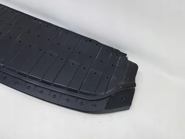 Skoda Scala Framskyddsplåt OE 657807061 image 4