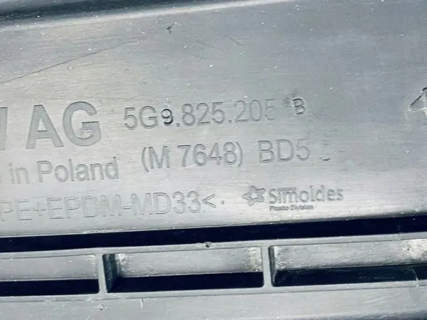 VW Golf VII Alustasuojus OEM 5G9825205F image 3