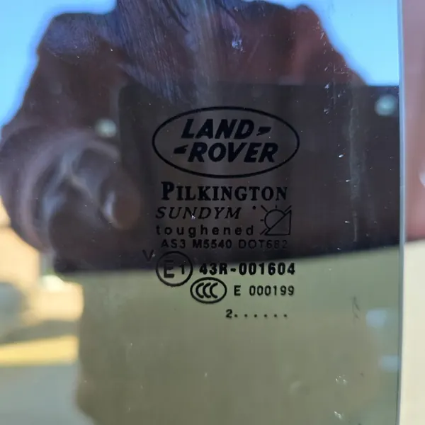 Land Rover Discovery 4 Rechter achterzijde carrosserieglas OEM 43R-001604 image 3