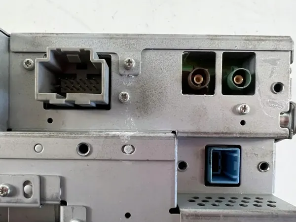 Écran de navigation Jaguar XF OEM 8X2310E889AE Occasion image 3