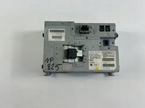 Écran de navigation Jaguar XF OEM 8X2310E889AE Occasion image 4