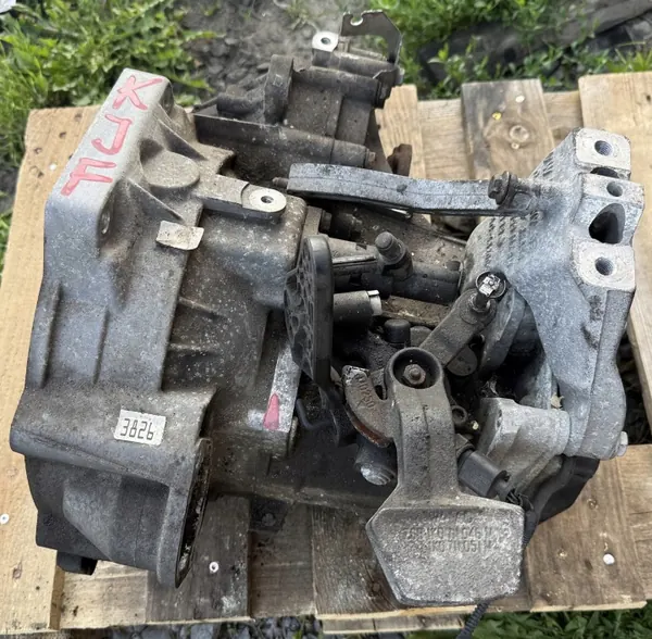 Caja de cambios OEM KJF para VW Group 2.0 TDI image 2